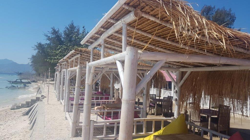 Gili Meno Mojo Beach Resort Exterior photo